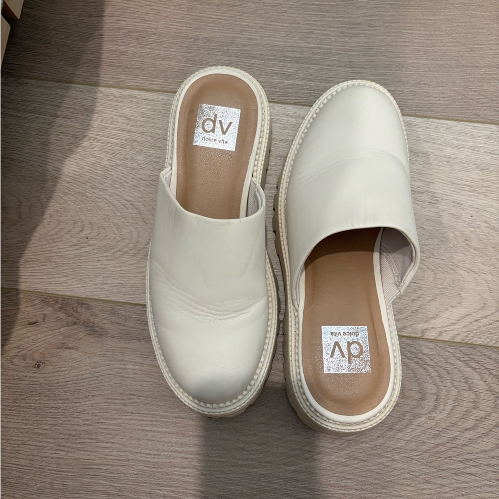 DV by Dolce Vita Women's Cream Slip-On Shoes